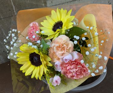ひまわりの花束｜「花かざり」　（大阪府大阪市城東区の花キューピット加盟店 花屋）のブログ